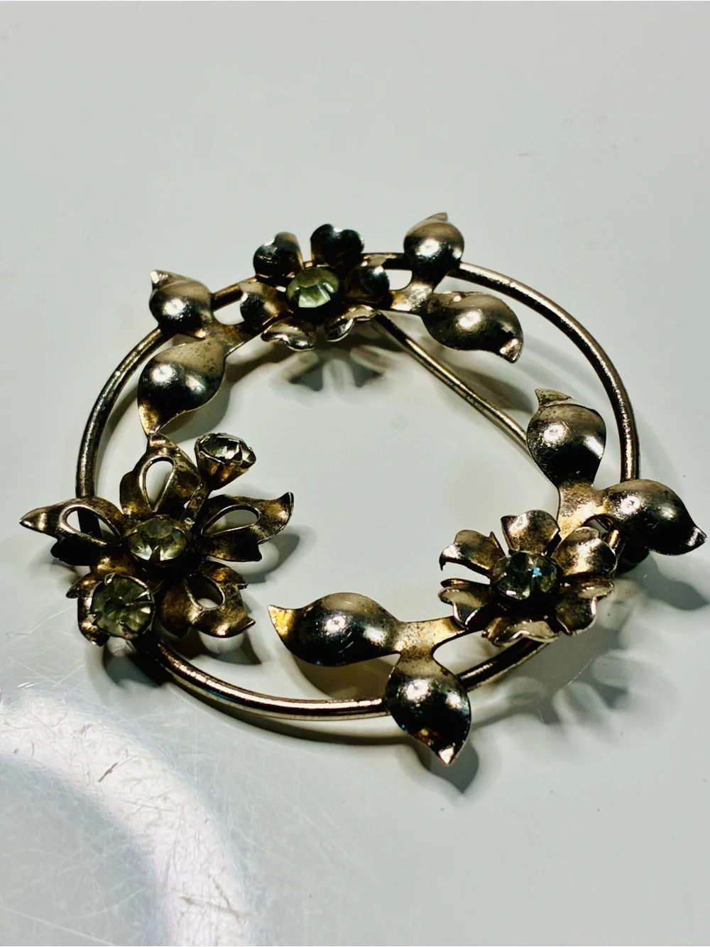 Vintage Krementz Silver Floral Crystal Circle Wreath Brooch Retro Classic EUC